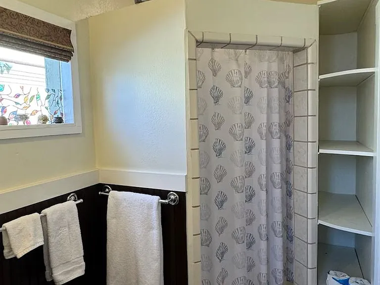 423 Walter St SE — Photo 12