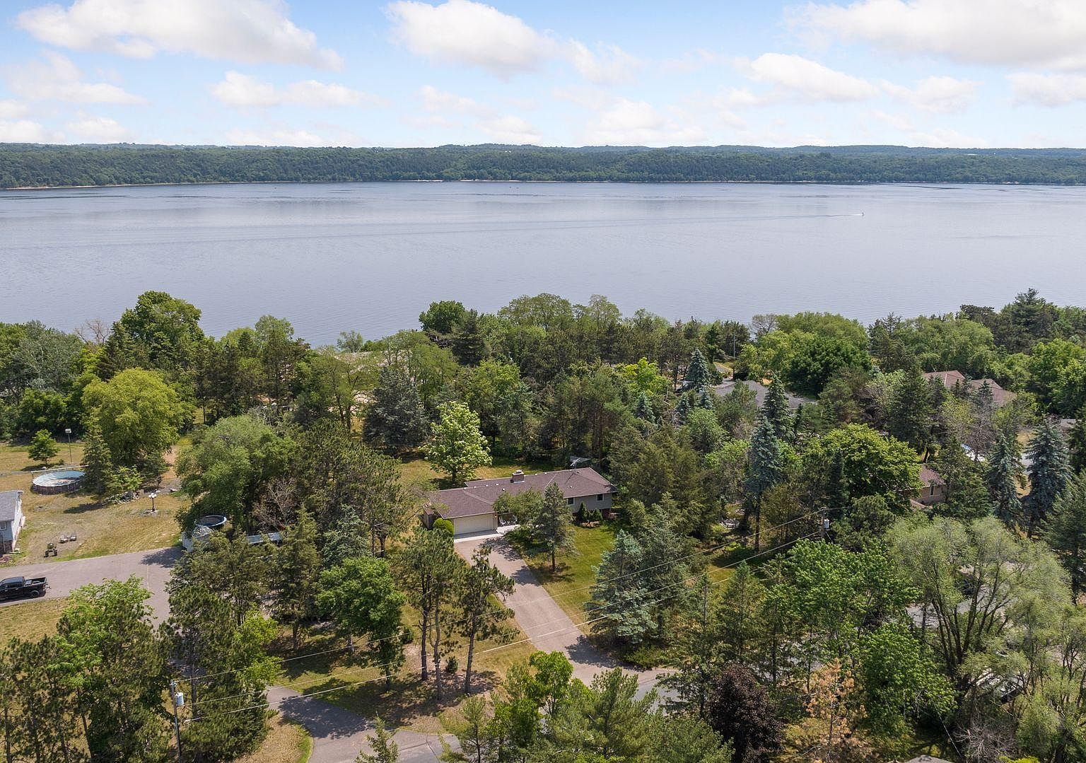355 Quinlan Ave S, Lakeland, MN 55043 Zillow