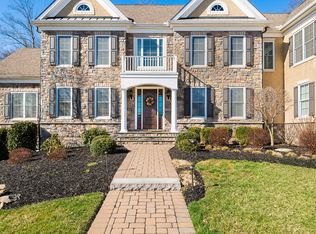 4 Oakmont Cir, Glen Mills, PA 19342