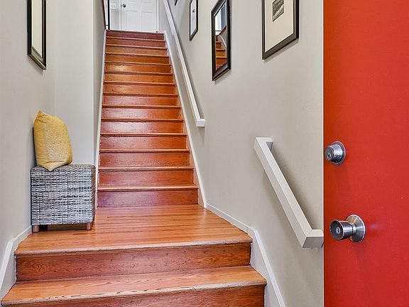 4th image of 34 Topaz Way