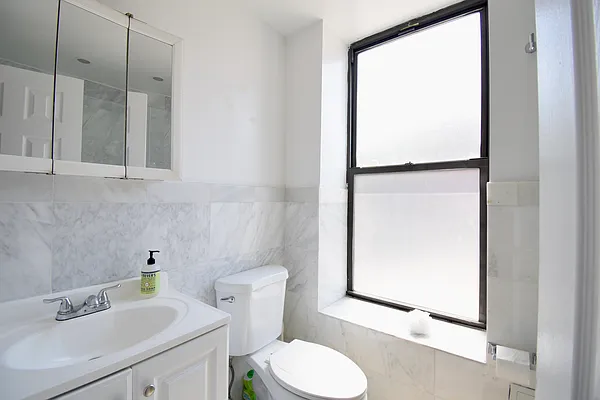 Rented by Triplemint | media 18