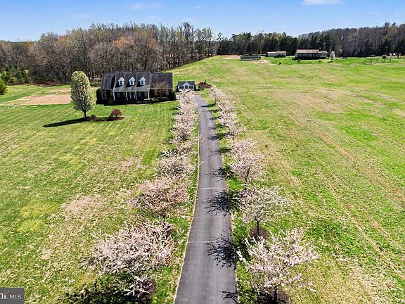 3rd image of 16225 Parrish Farm Rd