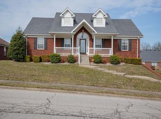117 Victory Lake Dr, Vine Grove, KY 40175