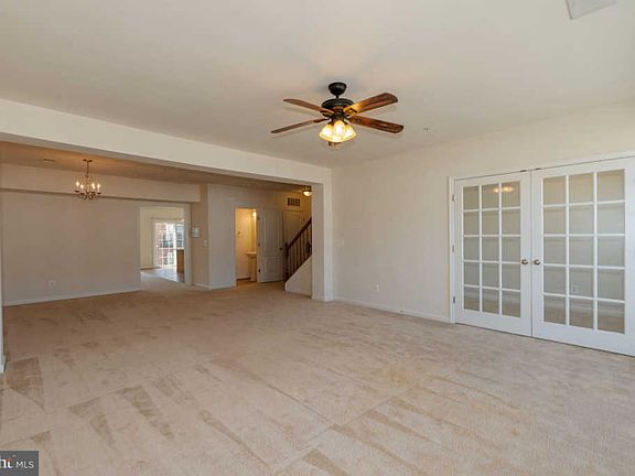 5th image of 15155 Silica St #106