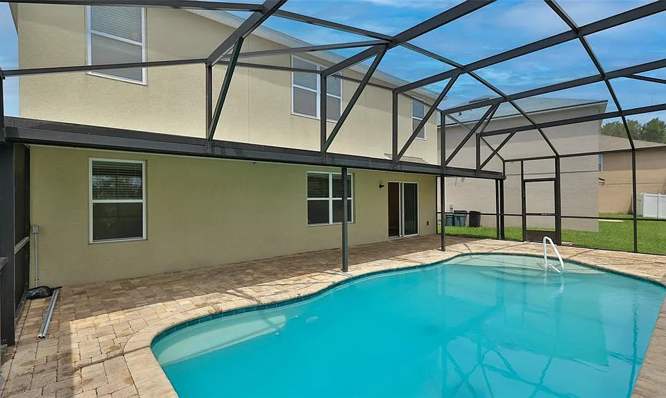 441 White Coral Ln