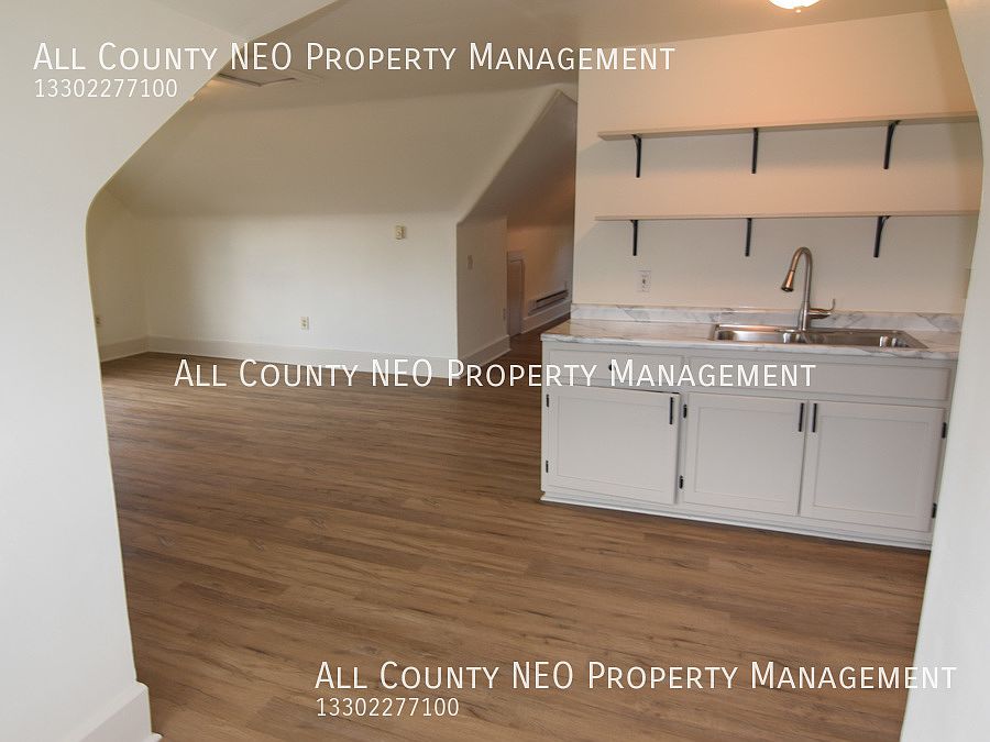 198 Broad St Wadsworth, OH Zillow Apartments for Rent in Wadsworth