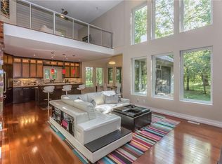 14409 Whippoorwill Ln, Greenwood, MO 64034