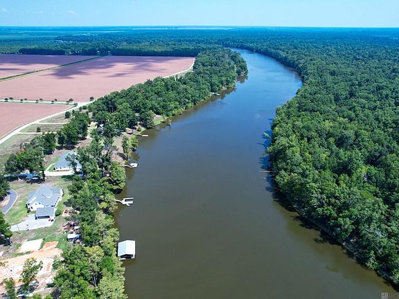 3rd image of 1 Whitaker Landing Rd