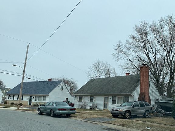 2nd image of 8 Warfel Dr