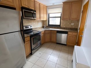 7324 N Ridge Blvd APT 3E, Chicago, IL 60645