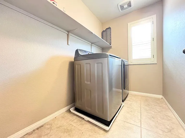 10530 Siesta Key St — Photo 19