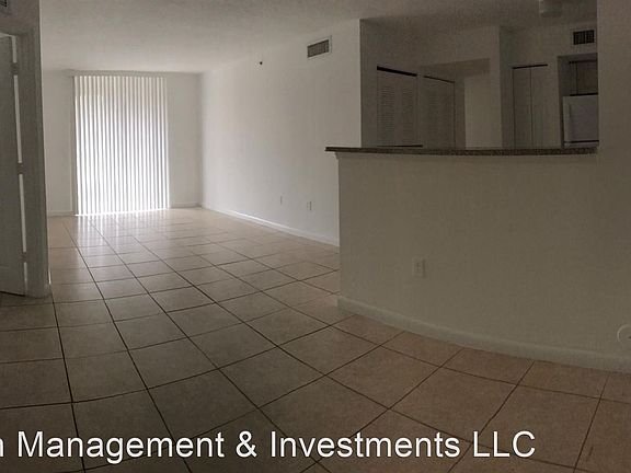 4th image of 13770 NE 3rd Ct APT 104
