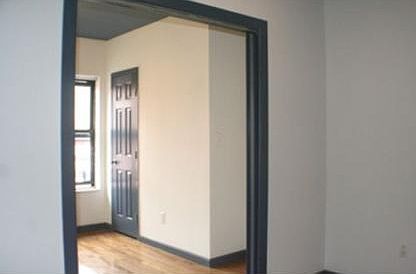 2nd image of 506 E 5th St APT 10
