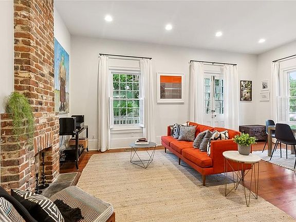 5th image of 900 Dublin St