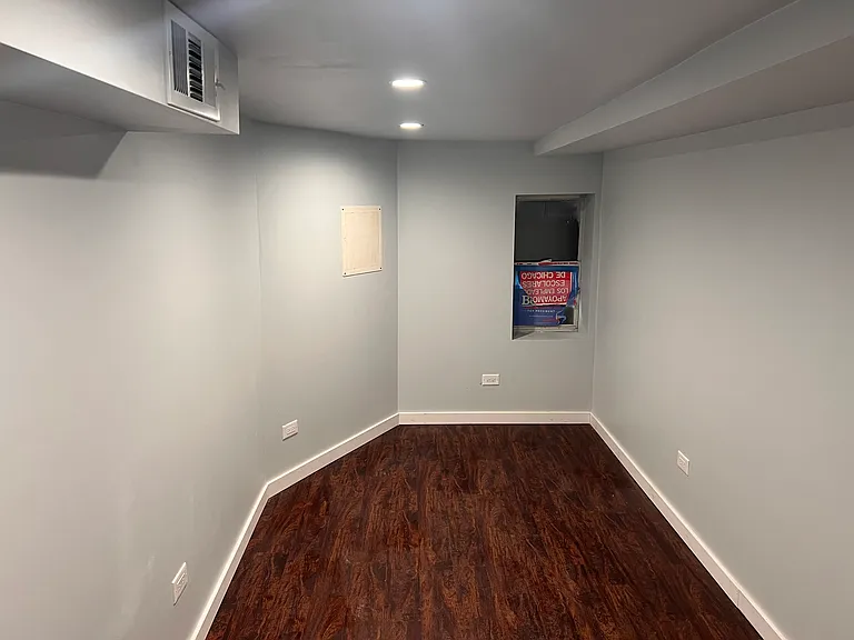 1713 W 18th Pl — Photo 3