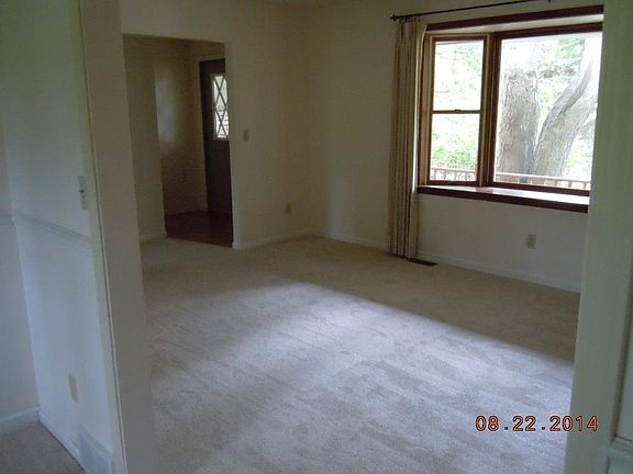 4th image of 2953 Sherwood Dr