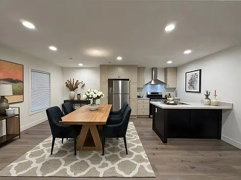 2 bed, 1.0 bath, 760 sqft, $1,600 — Photo 2