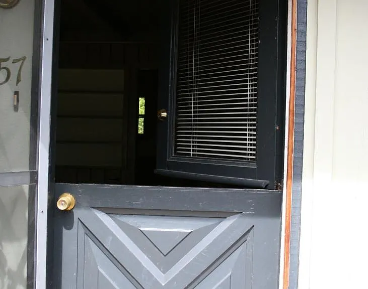 Dutch door