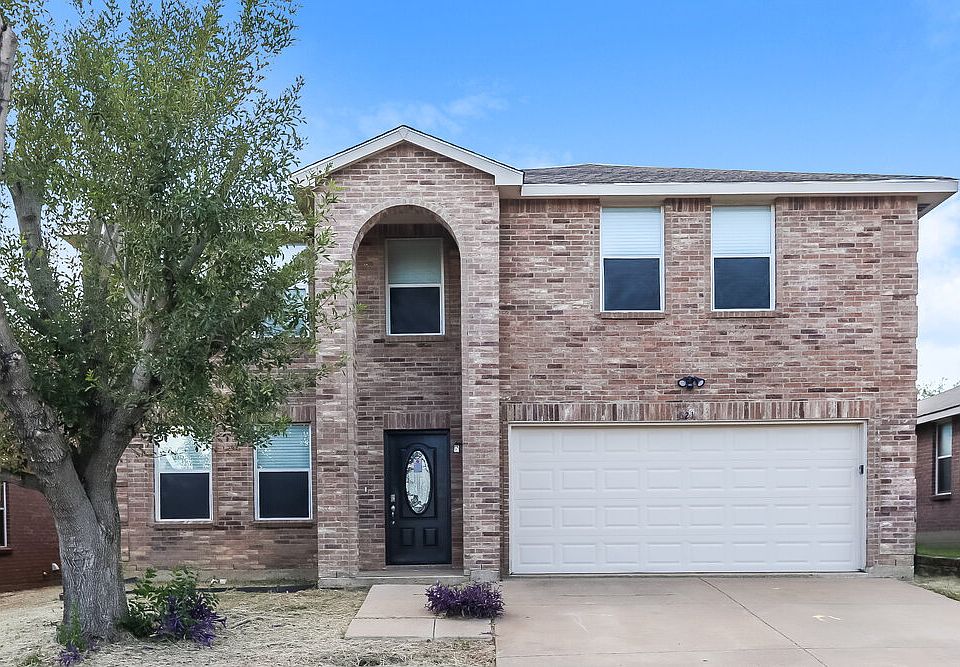 1st image of 621 Almandora Dr