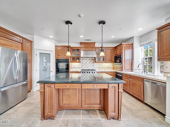 4th image of 765 Coral Ridge Ct