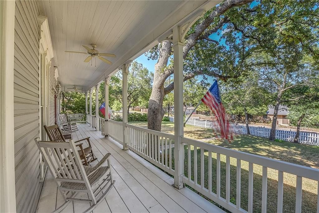 316 S Lamar St, Weatherford, TX 76086 Zillow