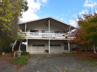 820 Webster Ave, Coos Bay, OR 97420