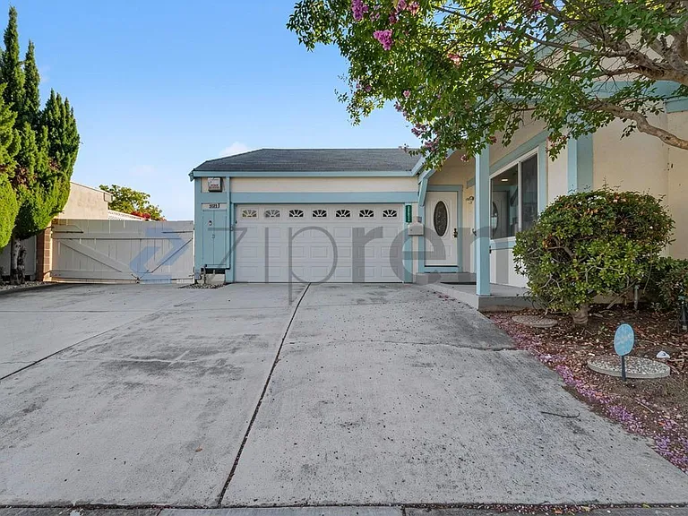 38071 Edward Ave — Photo 3