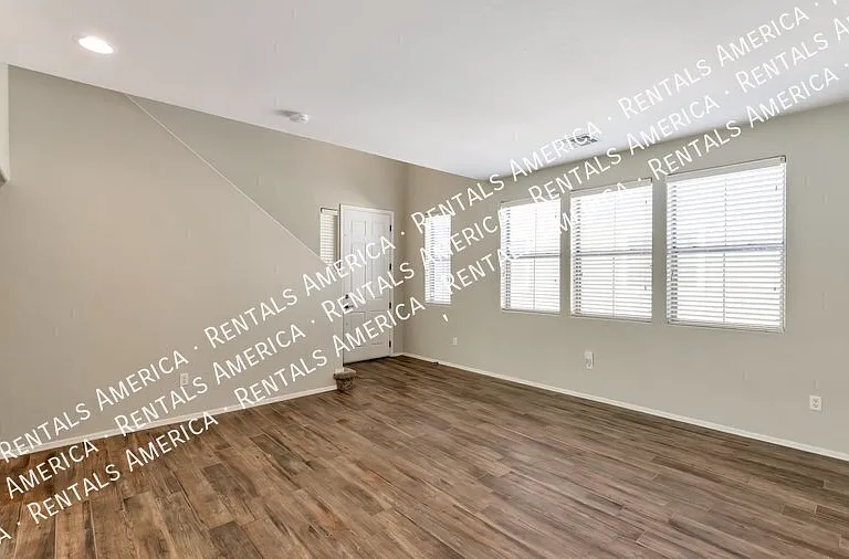 56 W Camino Fuste — Photo 20