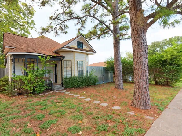 207 Rippetoe St, Brenham, TX 77833