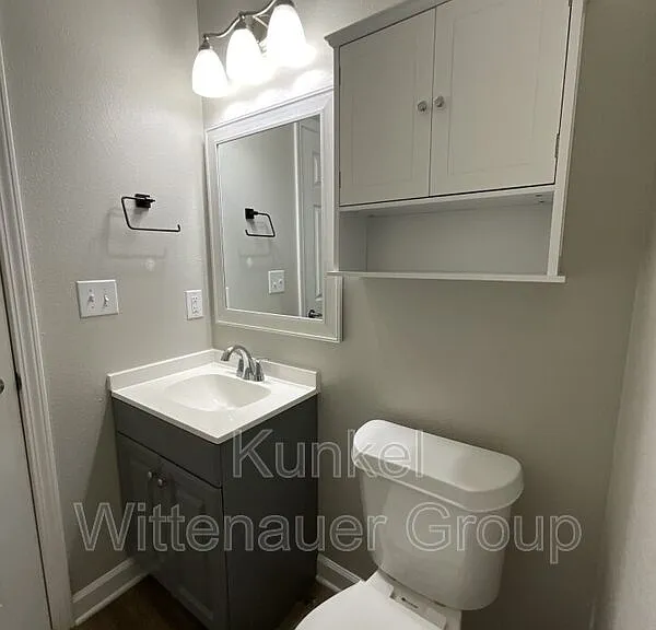 2621 Greystone Estates Pkwy — Photo 8
