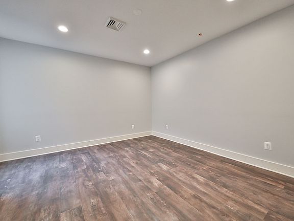 2nd image of 1320 N Franklin St #2