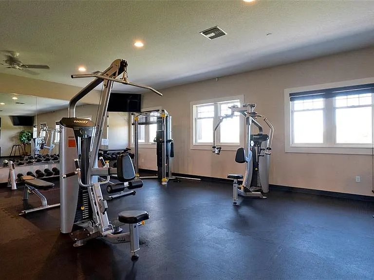 5517 Los Robles Ct — Photo 36