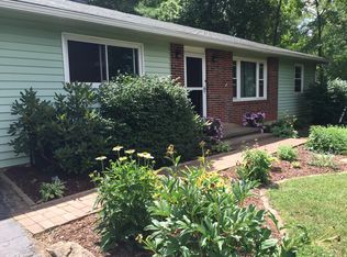 378 School Rd E, Asheville, NC 28803