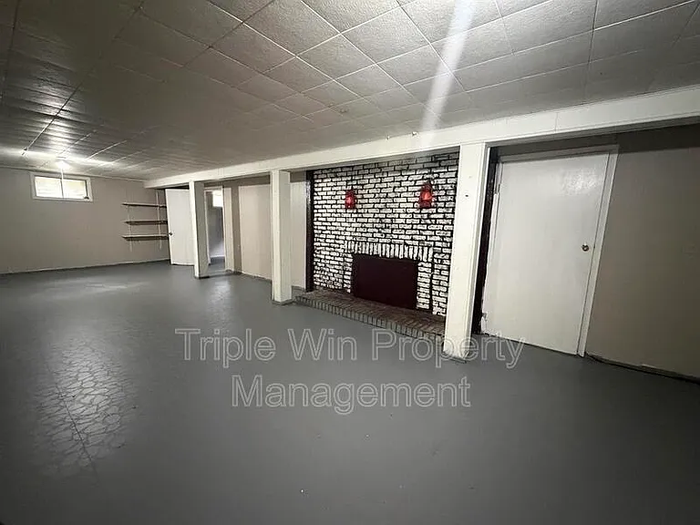 714 Undercliff Dr — Photo 29