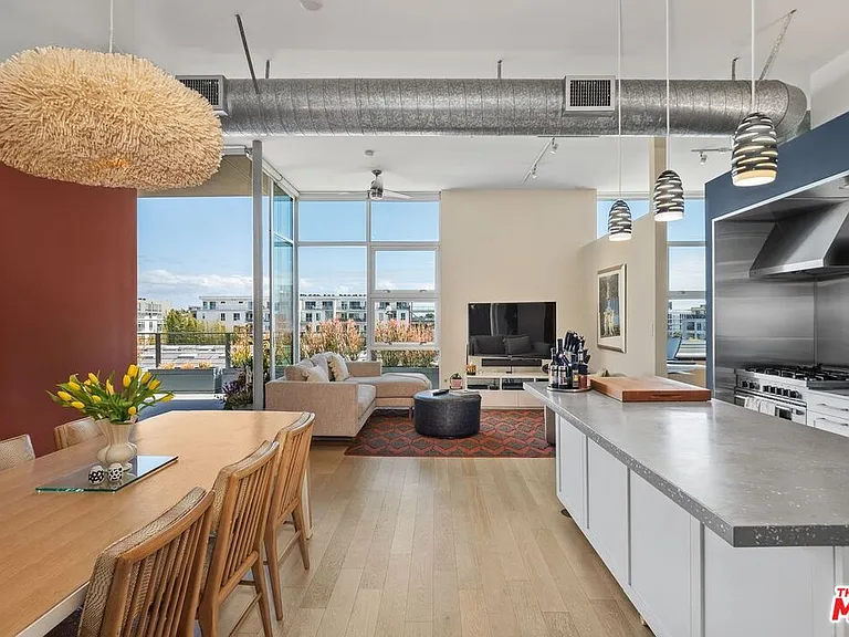 4080 Glencoe Ave #420 — Photo 3