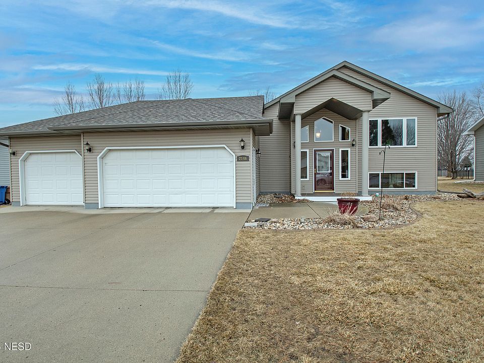 1st image of 2146 Cedar Dr NE