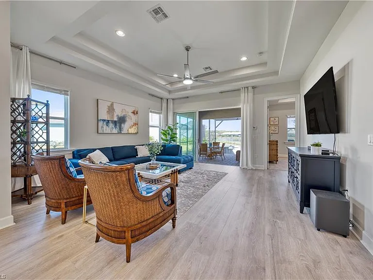 6421 Carnival Rd — Photo 3