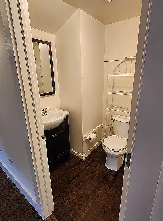 112 E University Ave #1