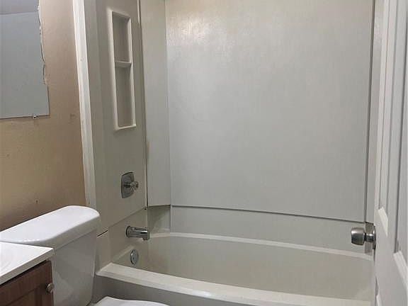 3rd image of 1406 Greenwood Ave