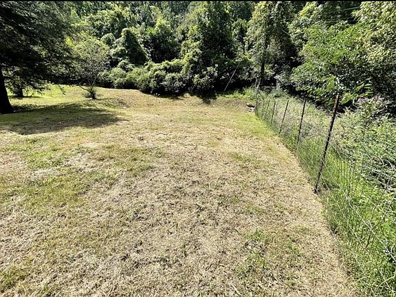 4th image of 644 Clearwater Rd