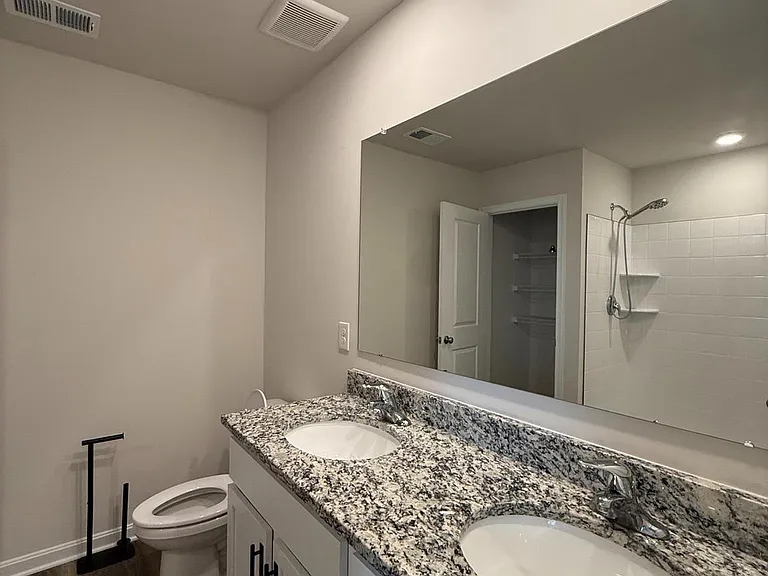 223 Orpington Dr — Photo 22
