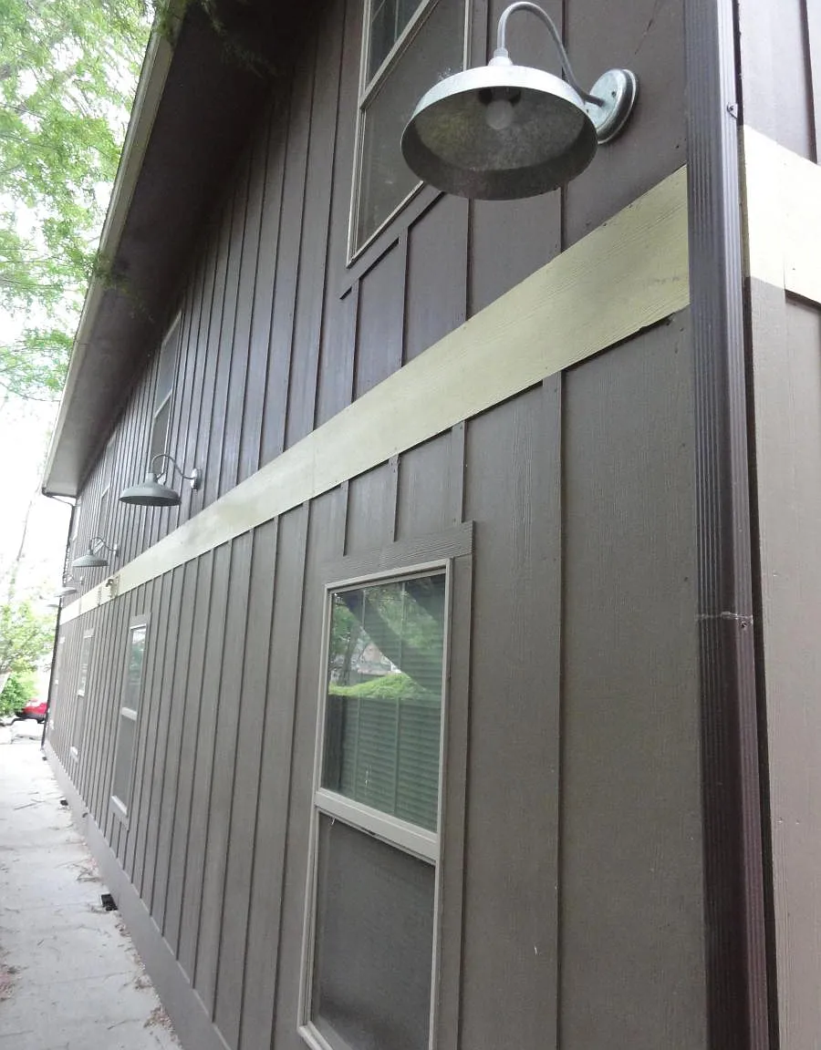 1055 1/2 E Isaacs Ave — Photo 3