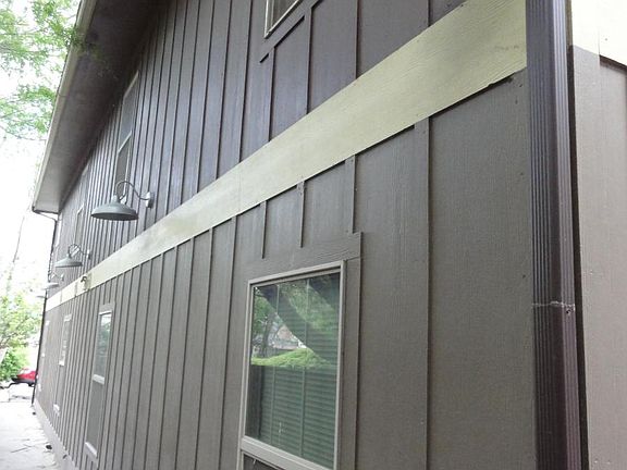 2nd image of 1055 E Isaacs Ave #Abcd