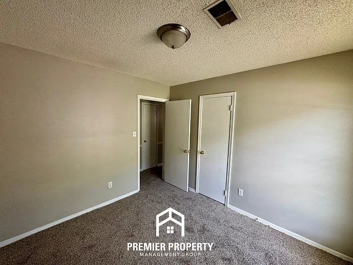 4518 Country Brook Dr — Photo 12