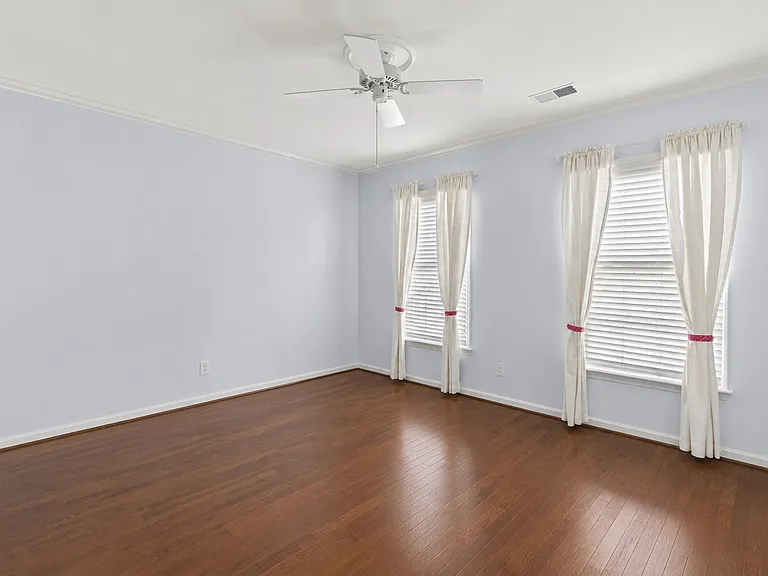 4804 Leighfield Valley Dr — Photo 21