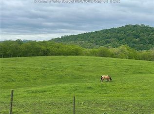 74 Long Meadow Ln, Fairmont, WV 26591