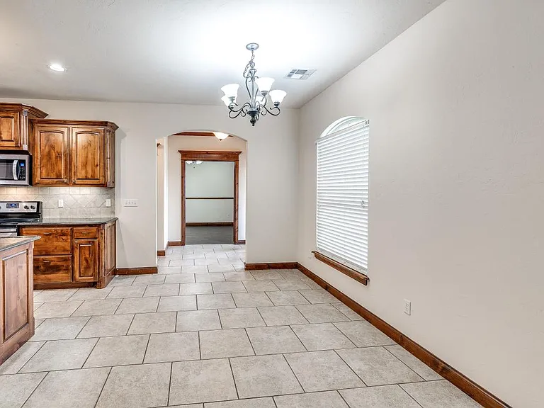 2121 Mill Creek Way — Photo 19