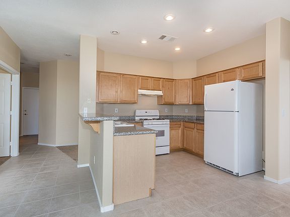 5th image of 1012 Arroyo Vista Ter