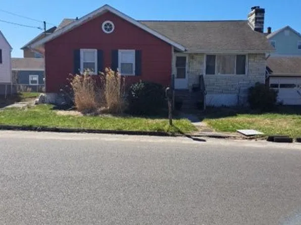 83 Bennett Ave, Waterbury, CT 06708