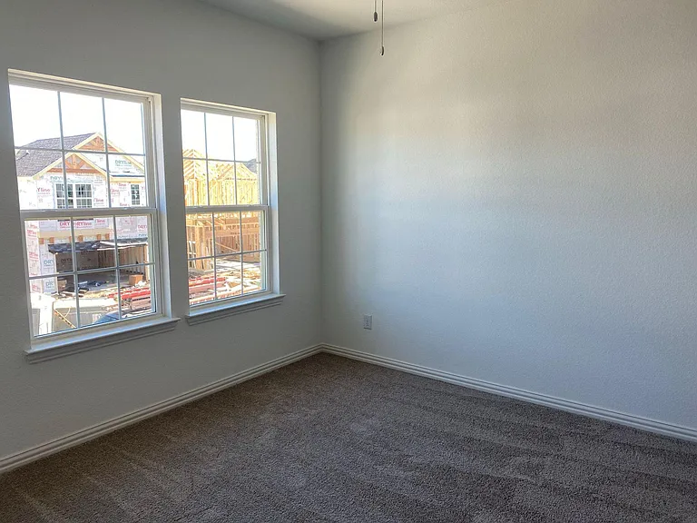 9947 Michael Irvin St — Photo 16